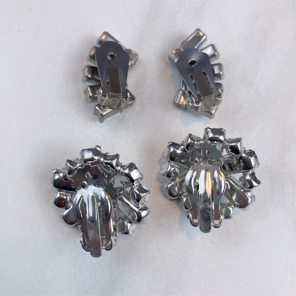 VTG Milk Glass, Rhinestone Clip-On Earrings 1950s Mid-Century Lot of 2 Pairs - Picture 7 of 7